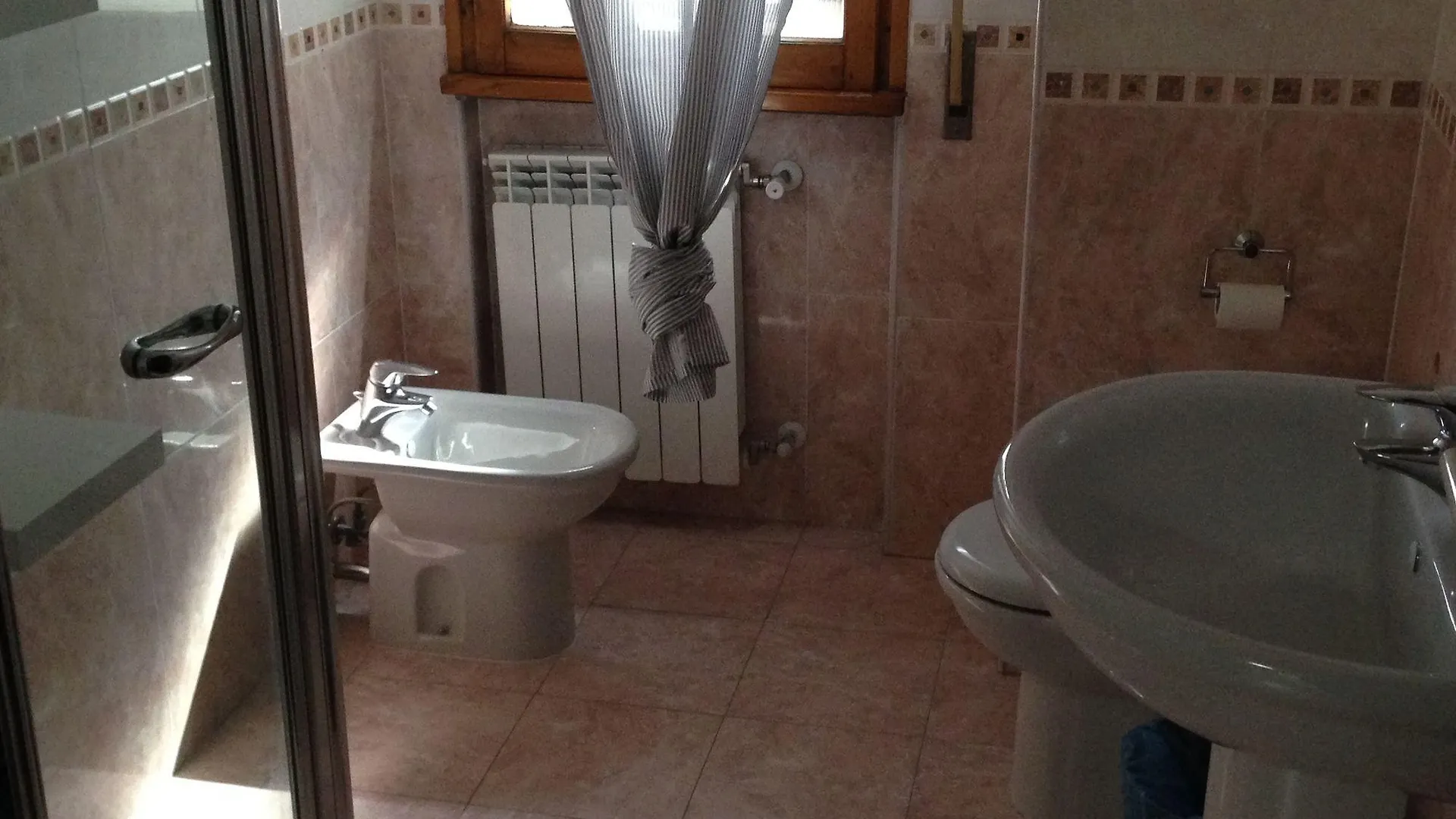 ** Hotel Iron Bridge Accomodation Rome Italy