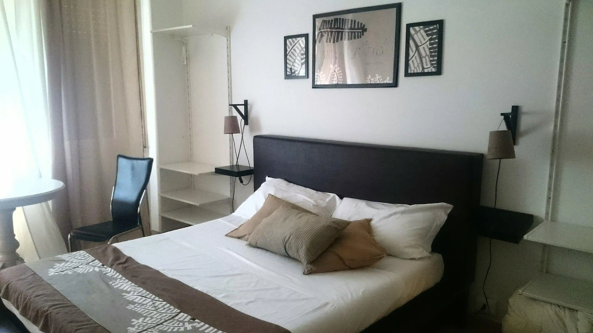 Hotel Iron Bridge Accomodation Rome