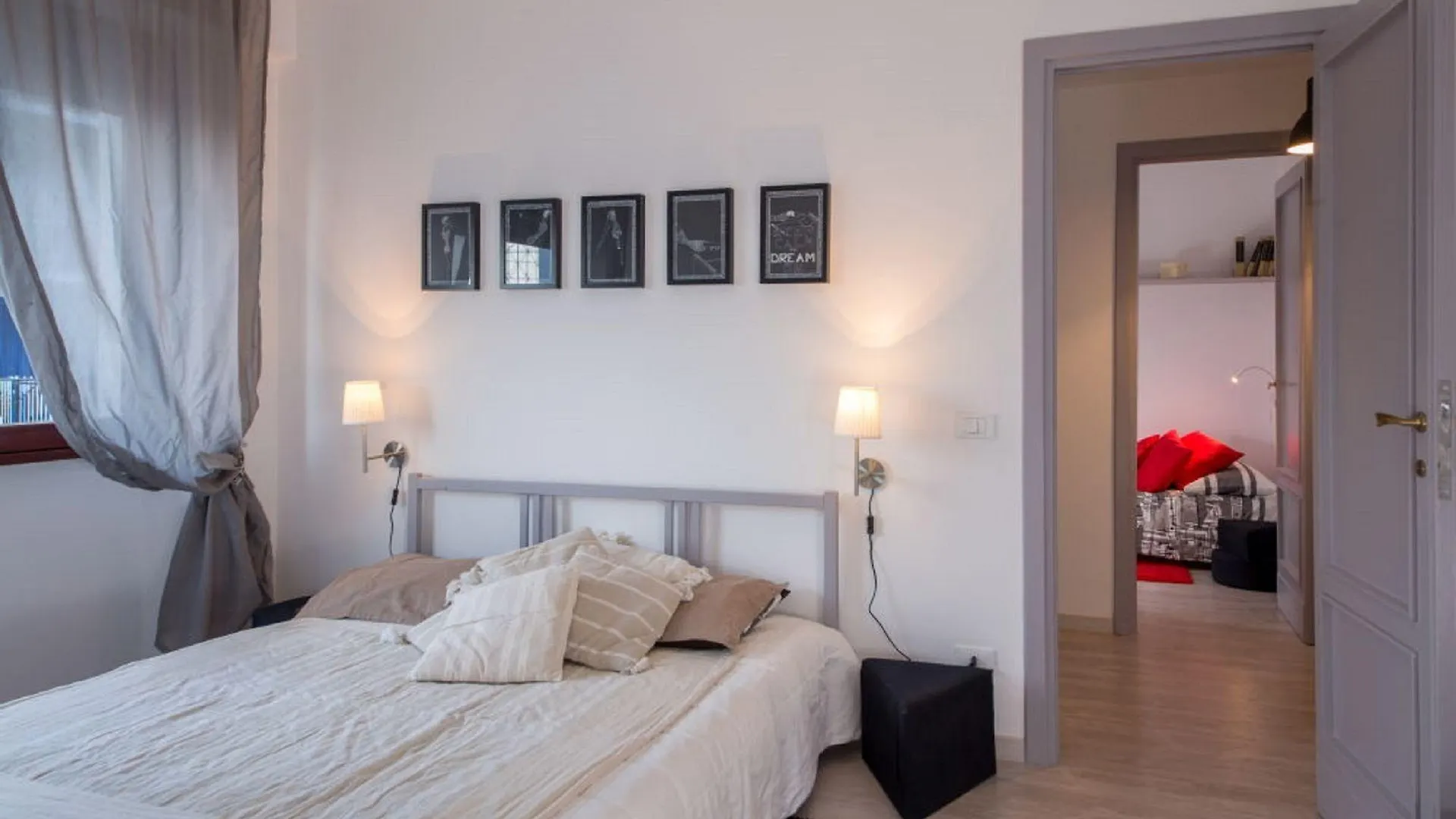 Hotel Iron Bridge Accomodation Rome