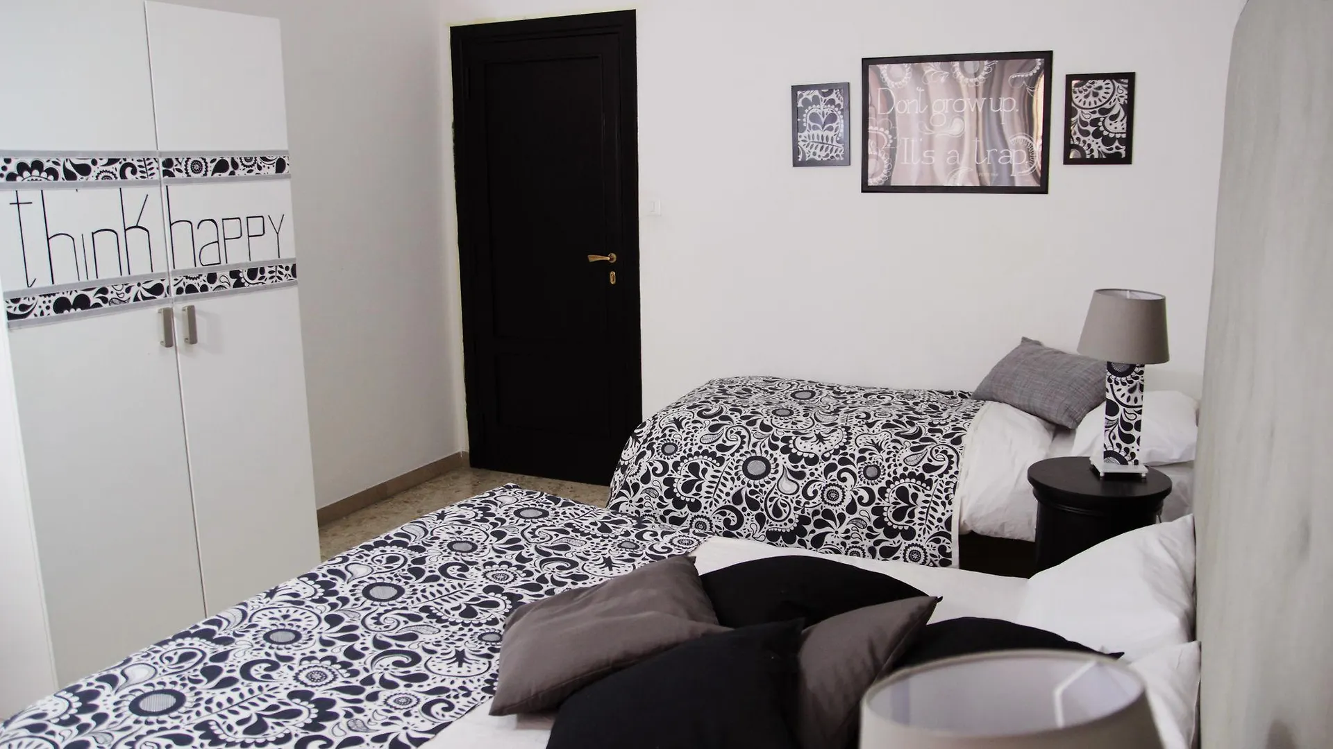 Iron Bridge Accomodation Rome Hotel